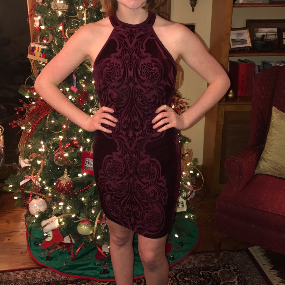 Velvet body con dress